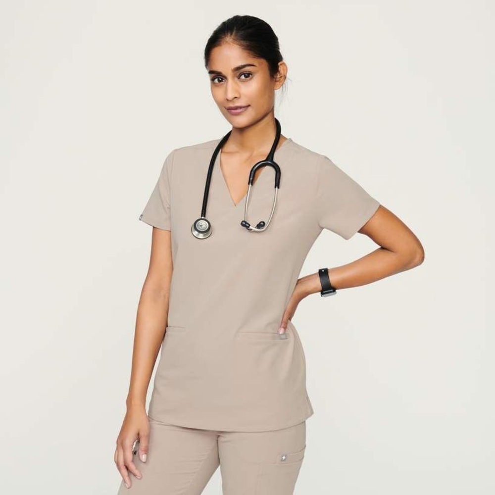 NWT Figs Casma Top Boulder Size Small